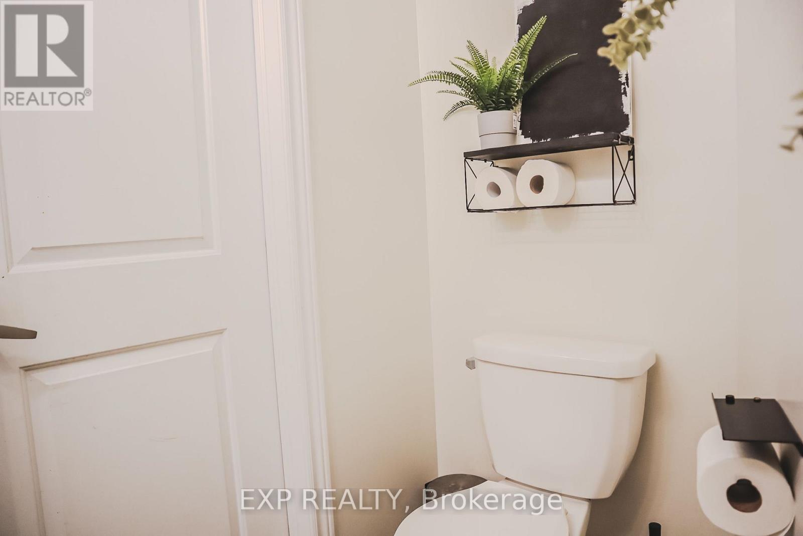 67 - 77 Diana Ave Avenue, Brantford, Ontario  N3T 0R6 - Photo 44 - X12230896