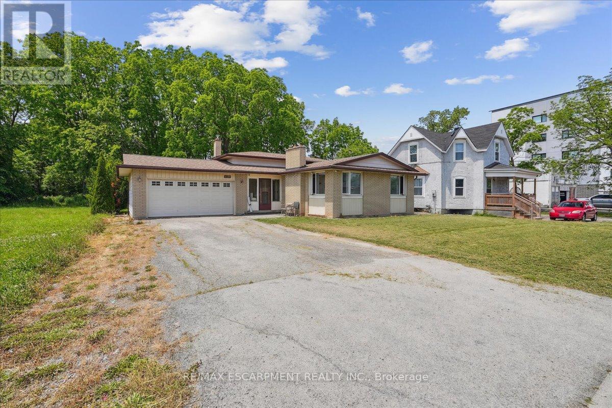 Property at 4498 ONTARIO STREET image 1