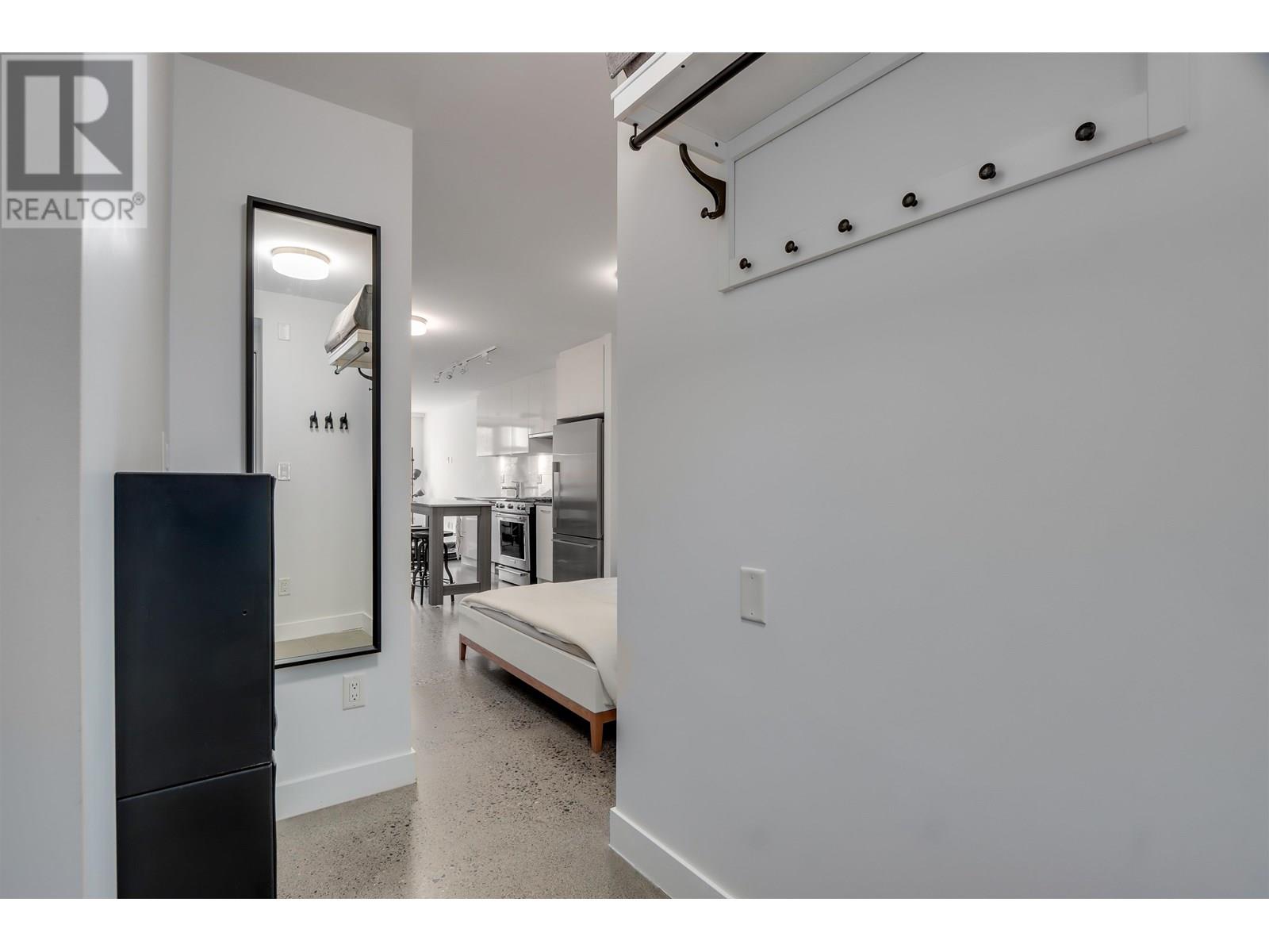 Property at 204 231 E PENDER STREET image 3