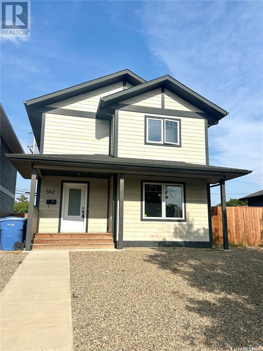 562 105th STREET, North Battleford, Saskatchewan