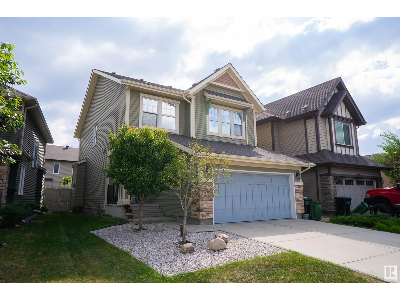 Property at 17107 71 ST NW image 2