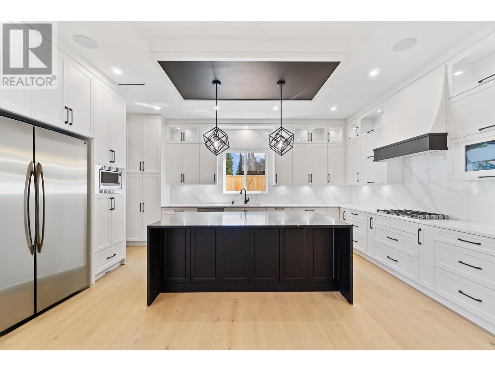 841 Rondeau Street, Coquitlam, British Columbia  V3J 5Z4 - Photo 8 - R3017069