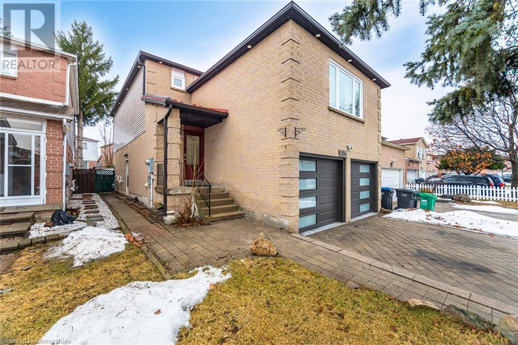 Property at 4354 WATERFORD Crescent image 4