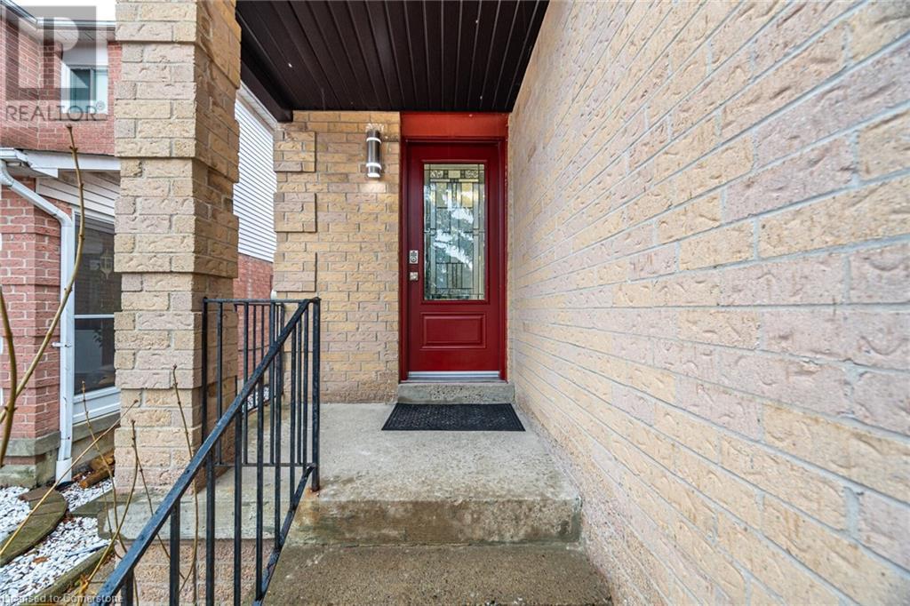 Property at 4354 WATERFORD Crescent image 5