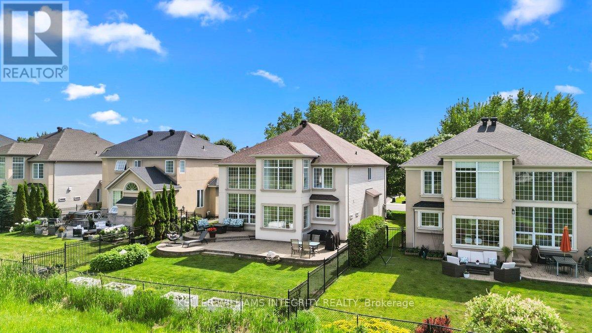 16 Blackshire Circle, Ottawa, Ontario  K2J 5L8 - Photo 4 - X12231011