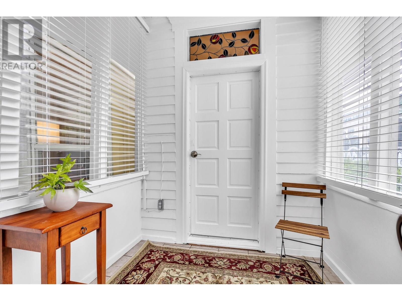 Property at 1016 E PENDER STREET image 4