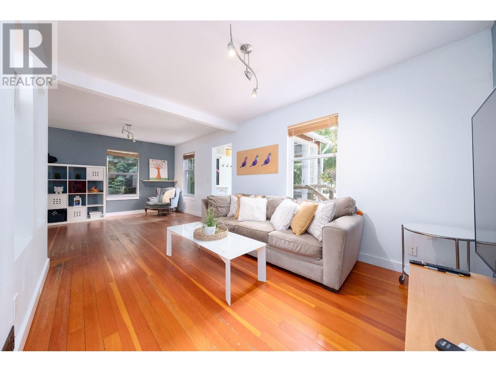 Property at 1075 GLADWIN DRIVE image 5