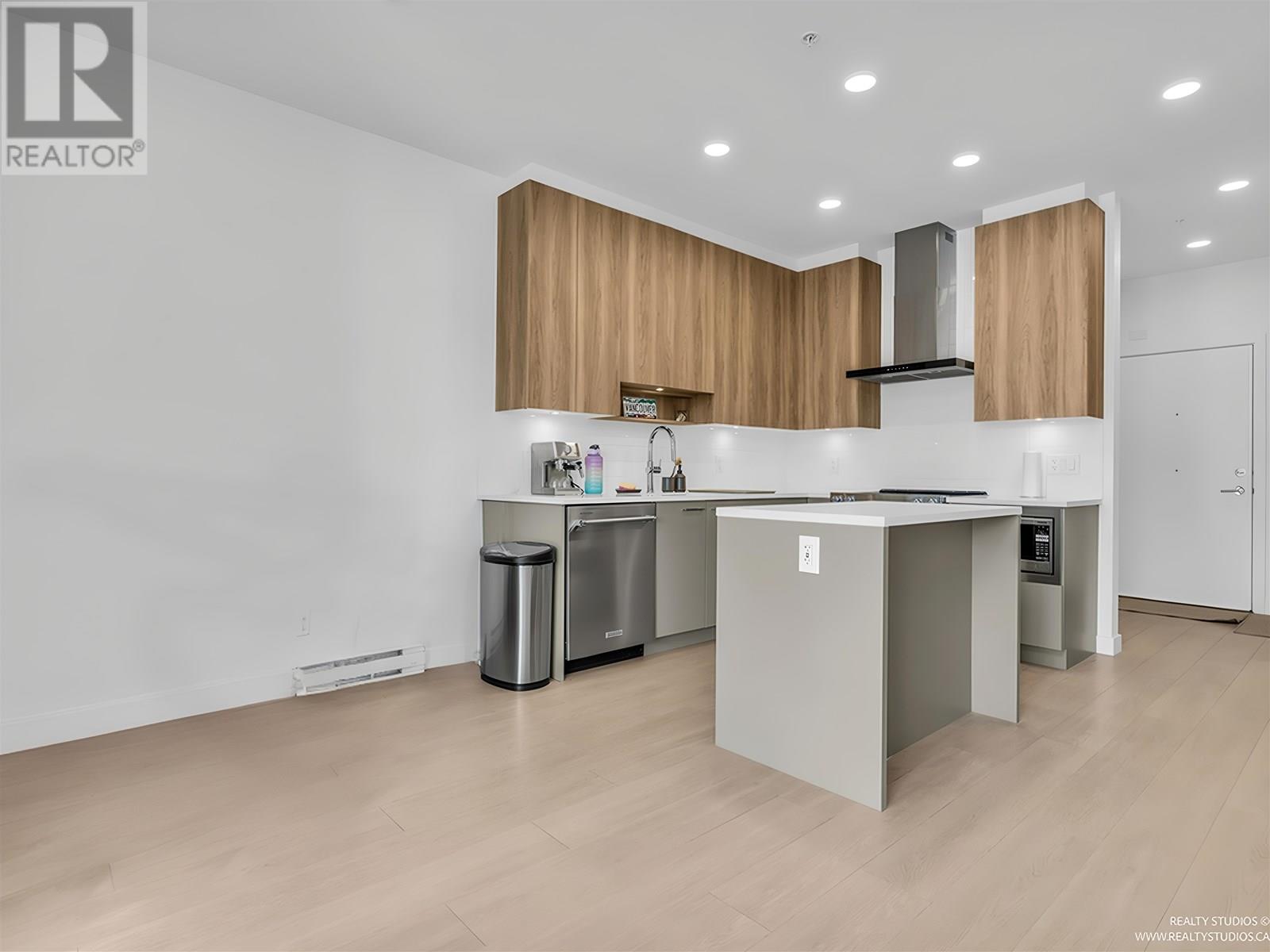 307 7599 15 Street, Burnaby, British Columbia  V3N 0H9 - Photo 10 - R3016426