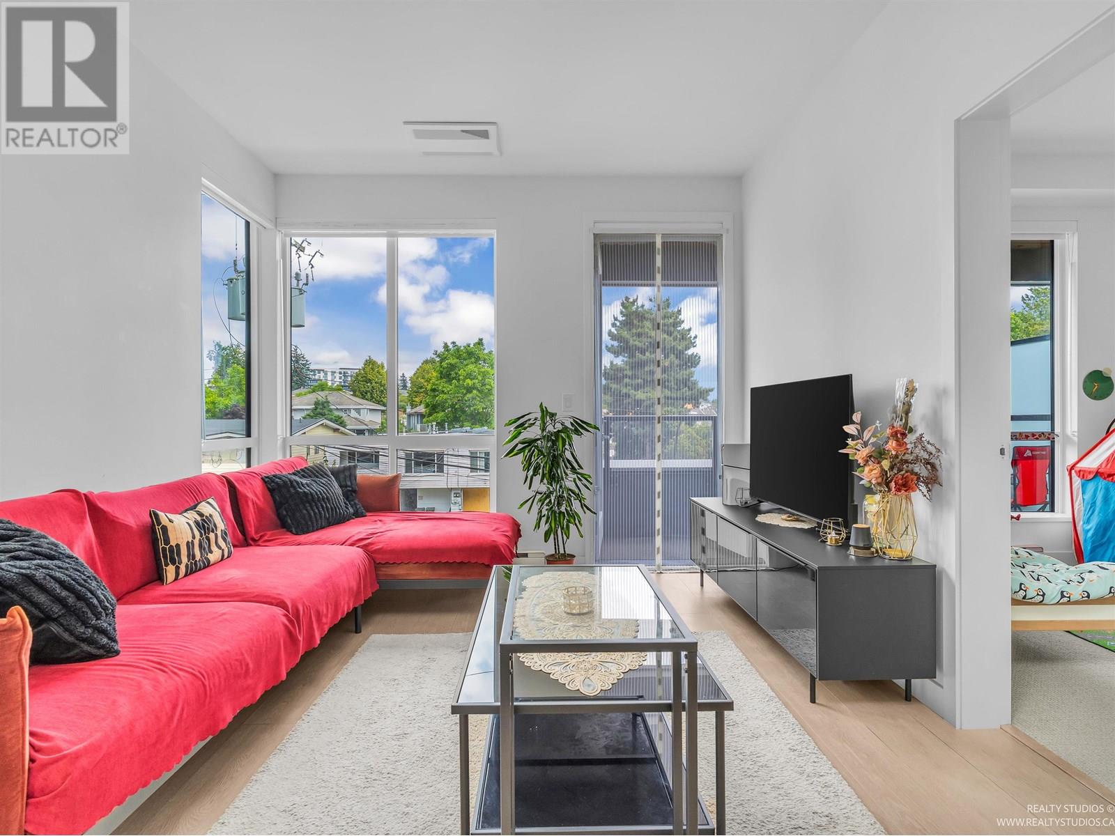 307 7599 15 Street, Burnaby, British Columbia  V3N 0H9 - Photo 12 - R3016426