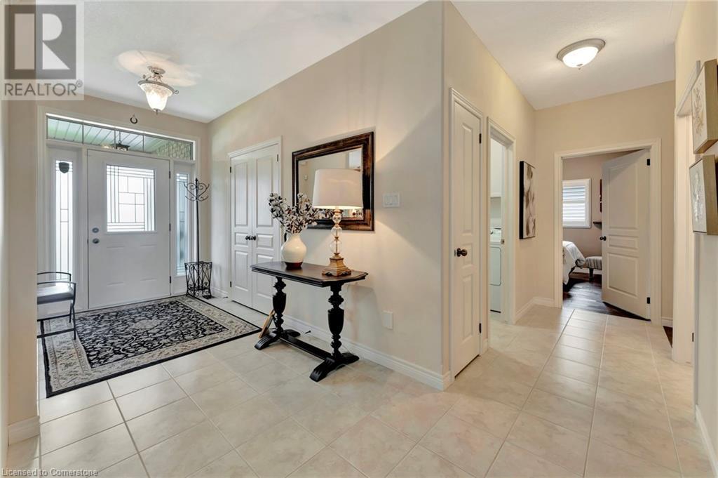Property at 58 COTTONWOOD Street image 5