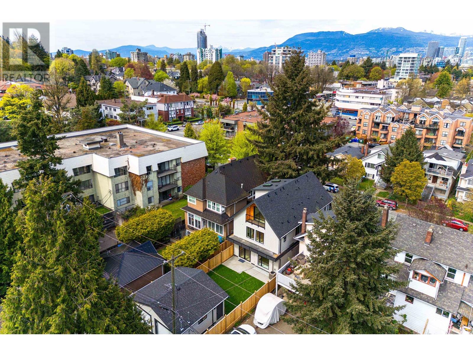 Property at 968 W 17TH AVENUE image 3