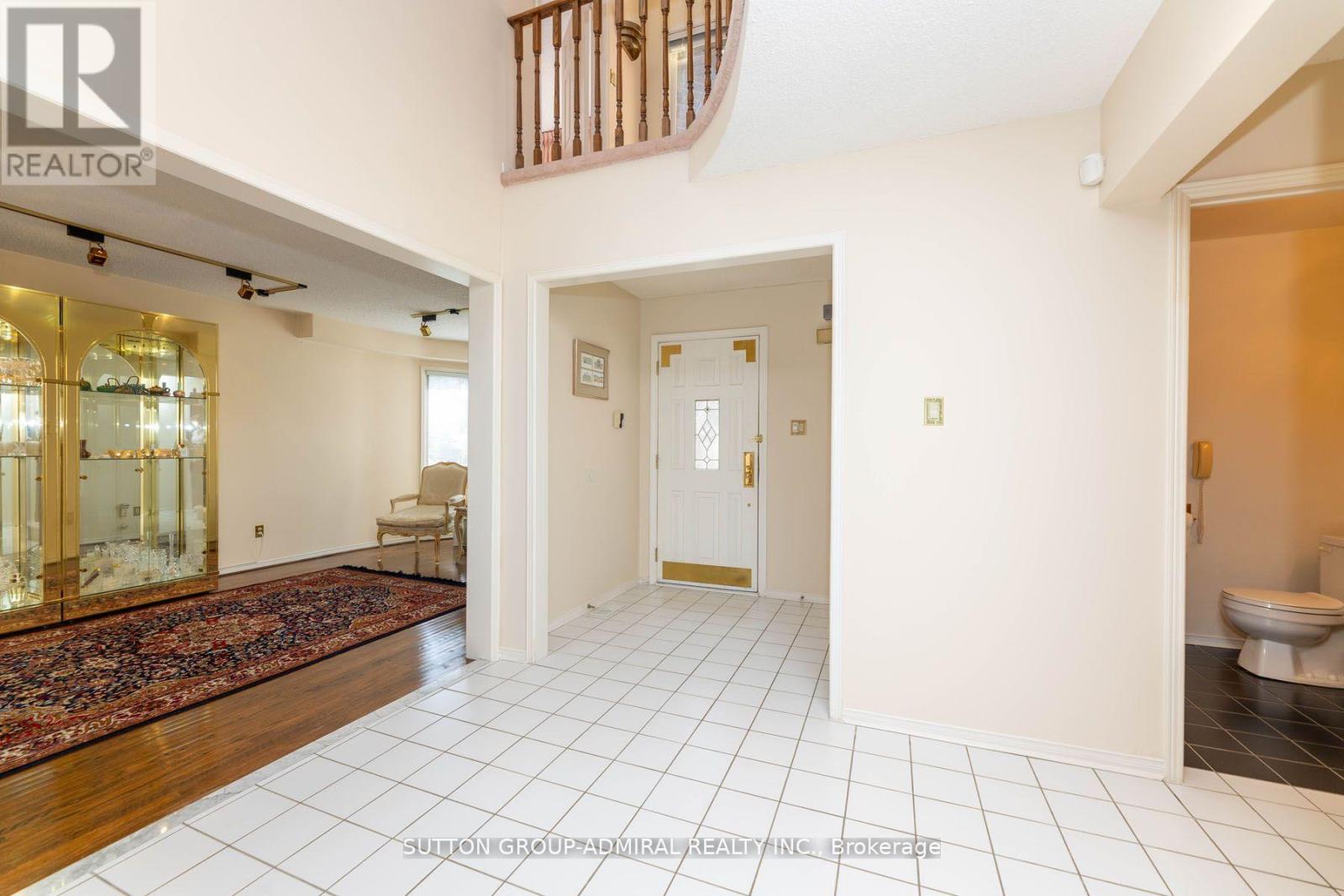 Property at 66 CONGRESS COURT image 4