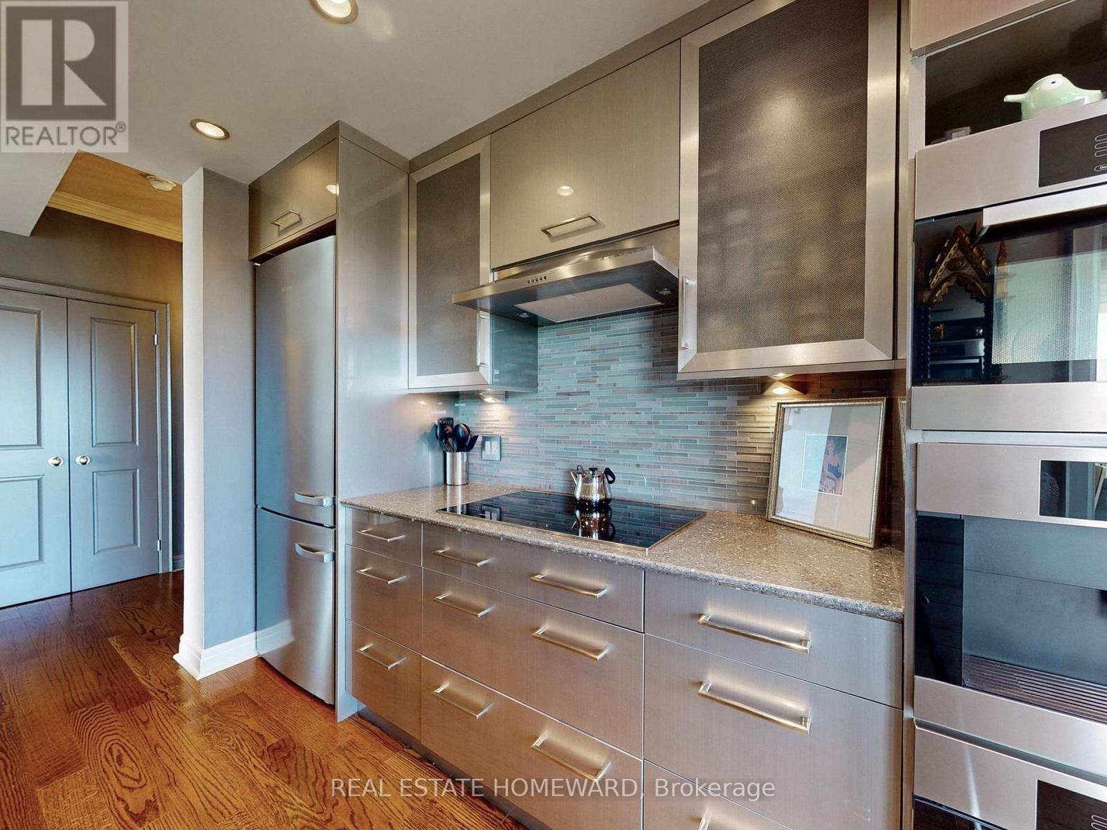 Ph3703 - 8 Park Road, Toronto (Rosedale-Moore Park), Ontario  M4W 3S5 - Photo 11 - C12231099