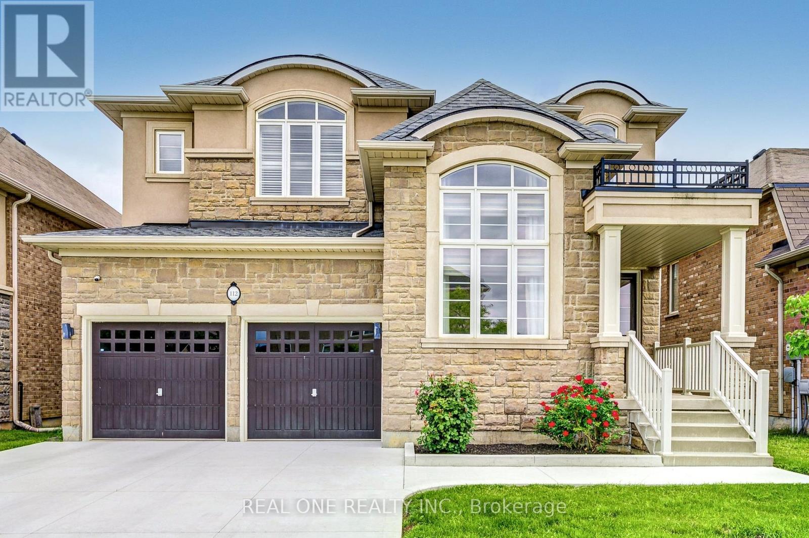 Property at 112 SUTHERLAND CRESCENT image 2