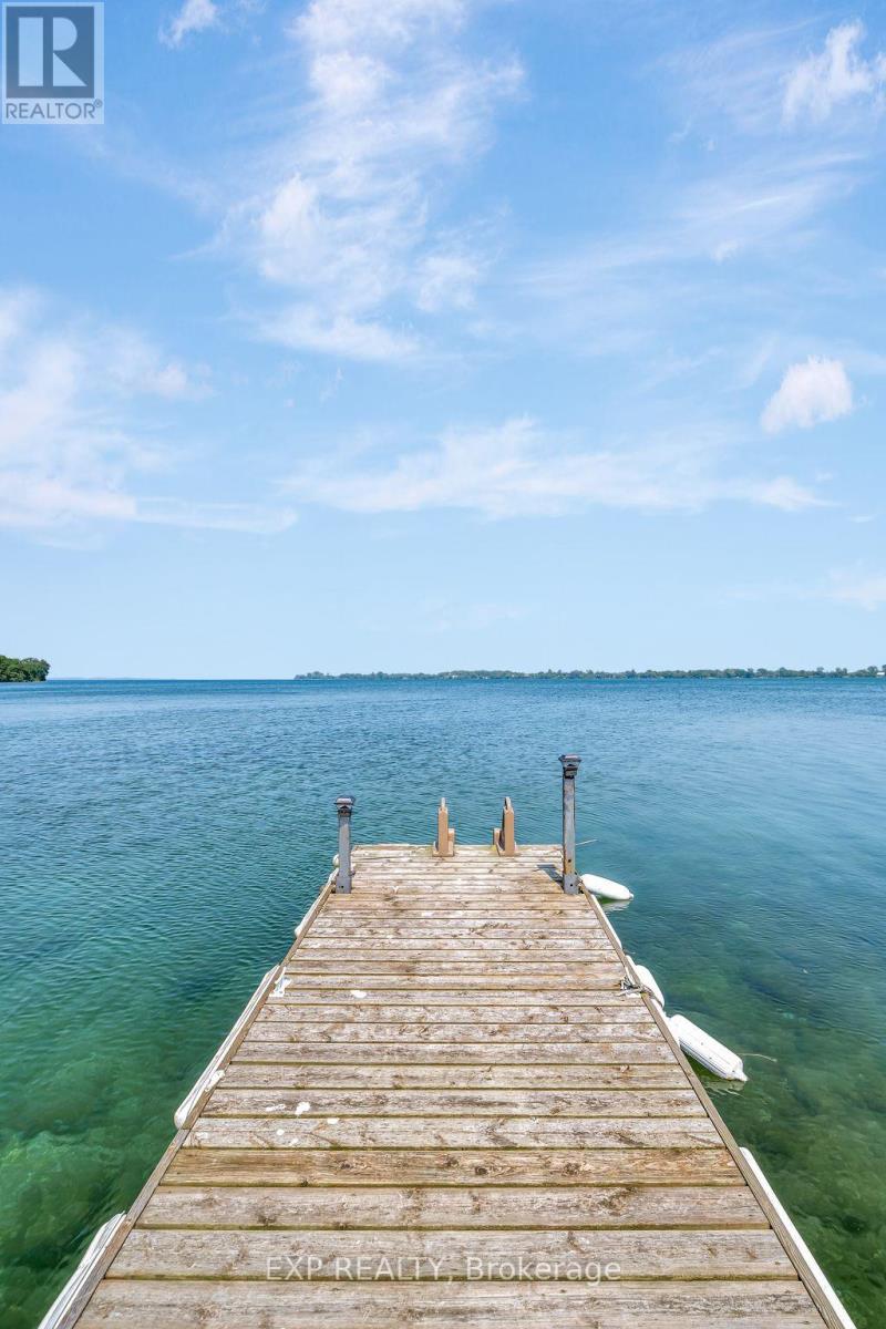 85 Pirates Cove Lane, Prince Edward County (South Marysburg Ward), Ontario  K0K 2T0 - Photo 5 - X12231120