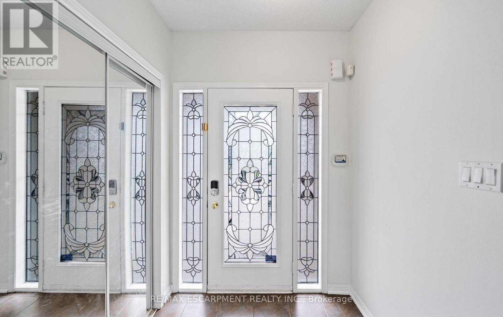 Property at 144 KEYSTAR COURT image 4
