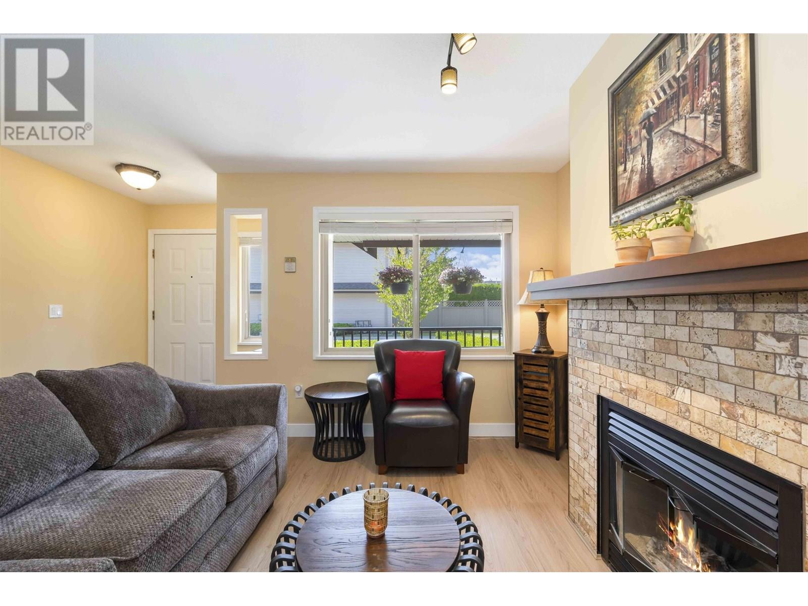 Property at 11 11860 210 STREET image 4