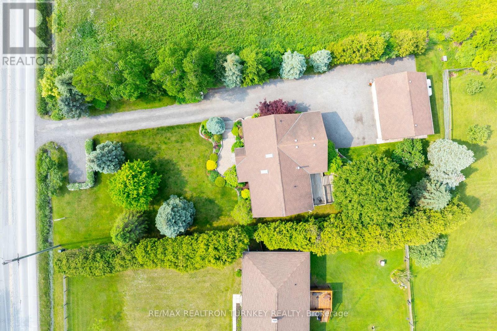 Property at 20173 BATHURST STREET image 3