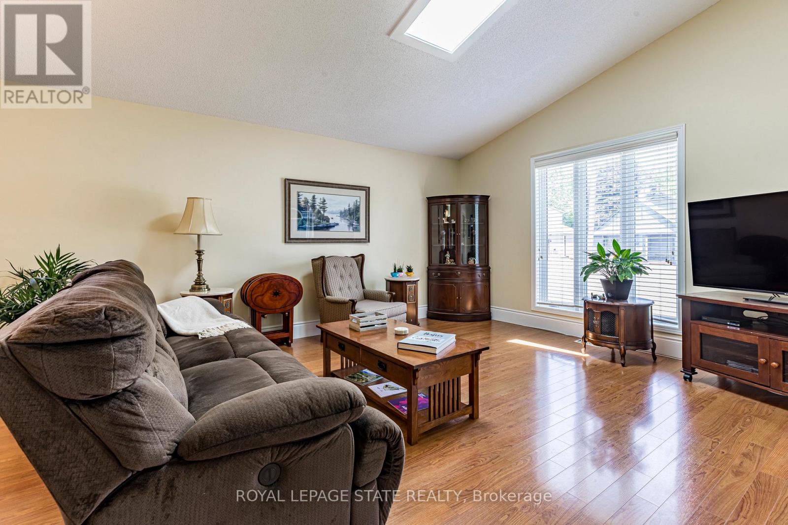 Property at 1510 NORWOOD AVENUE image 5