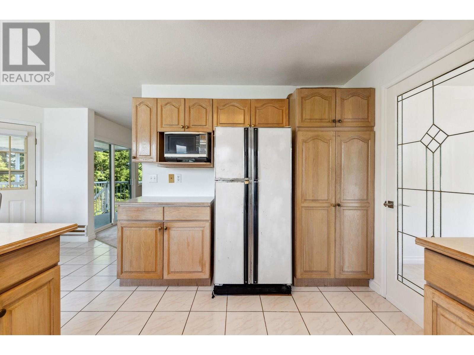5616 Pandora Street, Burnaby, British Columbia  V5B 4Y6 - Photo 10 - R3017648