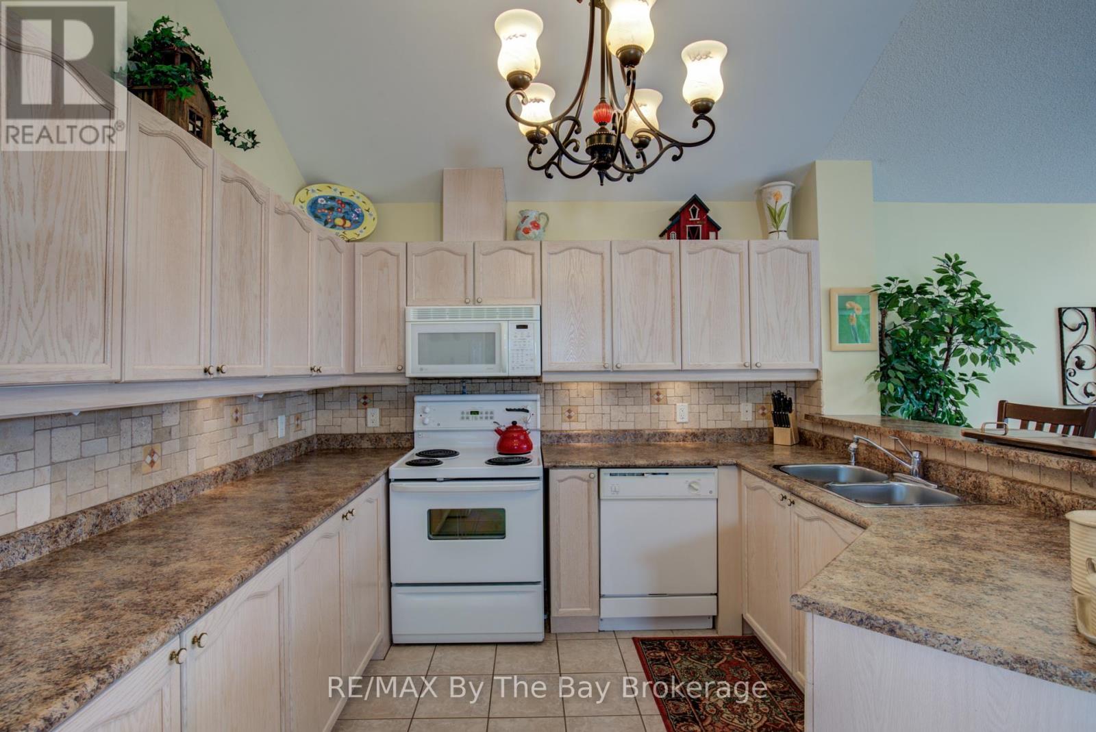 32 - 32 Green Briar Drive, Collingwood, Ontario  L9Y 5H9 - Photo 7 - S12231202