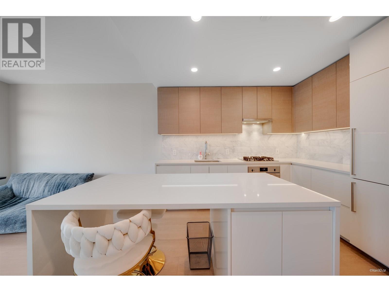 1709 2108 Gilmore Avenue, Burnaby, British Columbia  V5C 0N8 - Photo 3 - R3017465