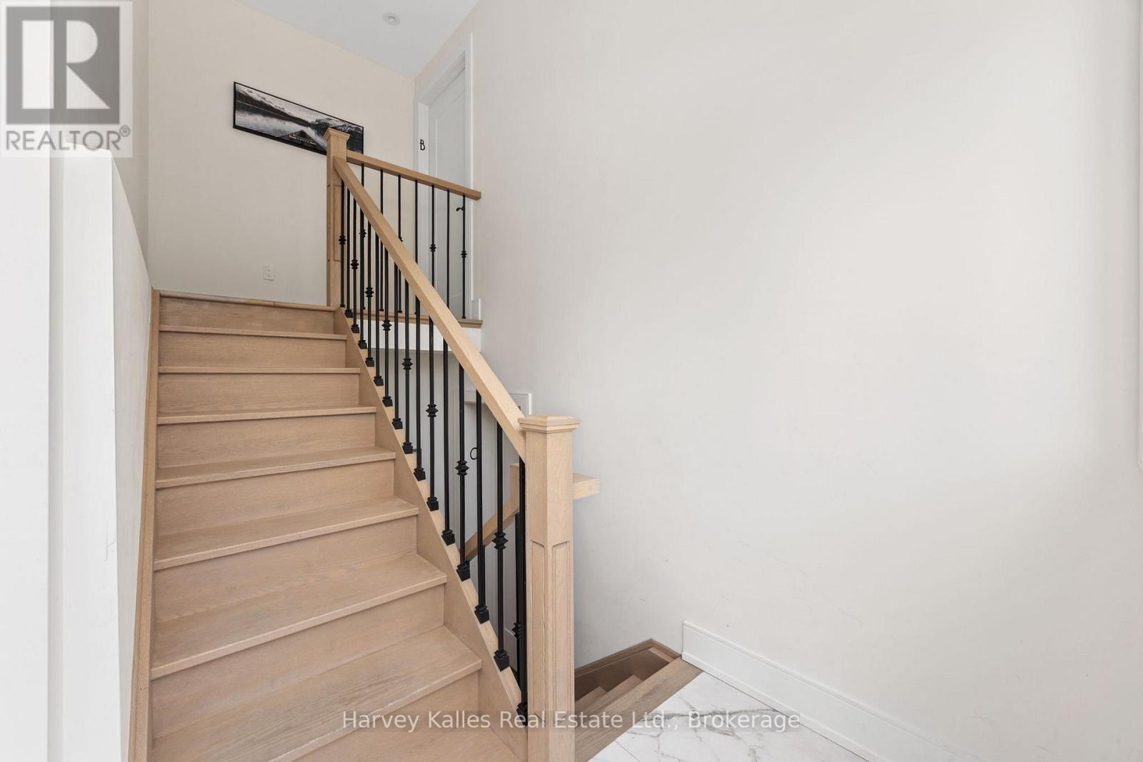 Unit C - 297 Seventh Street, Collingwood, Ontario  L9Y 2B2 - Photo 4 - S12231215