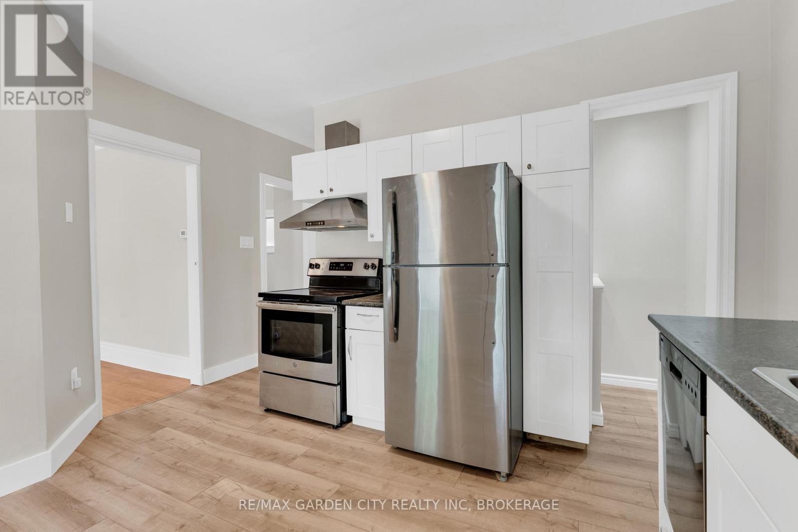 4208 Terrace Avenue, Niagara Falls, Ontario  L2E 3J4 - Photo 16 - X12231249
