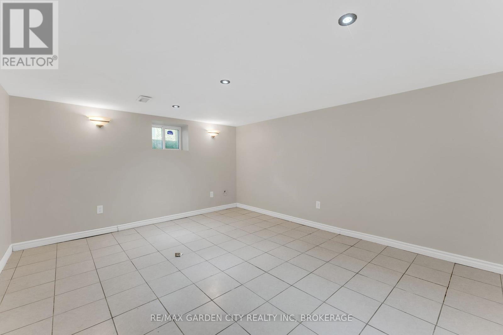 4208 Terrace Avenue, Niagara Falls, Ontario  L2E 3J4 - Photo 36 - X12231249