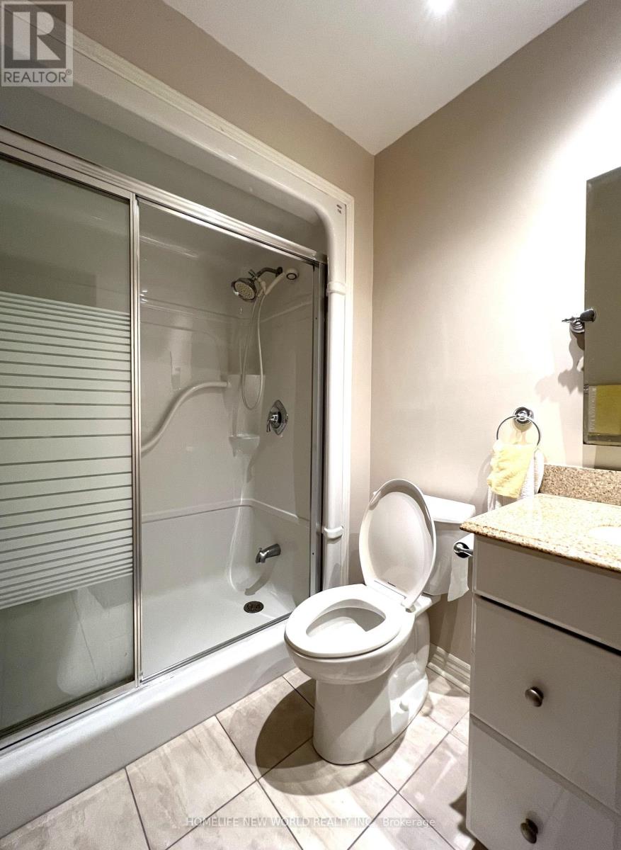 2a Fairglen Avenue, Toronto (L'amoreaux), Ontario  M1T 1G7 - Photo 17 - E12231254