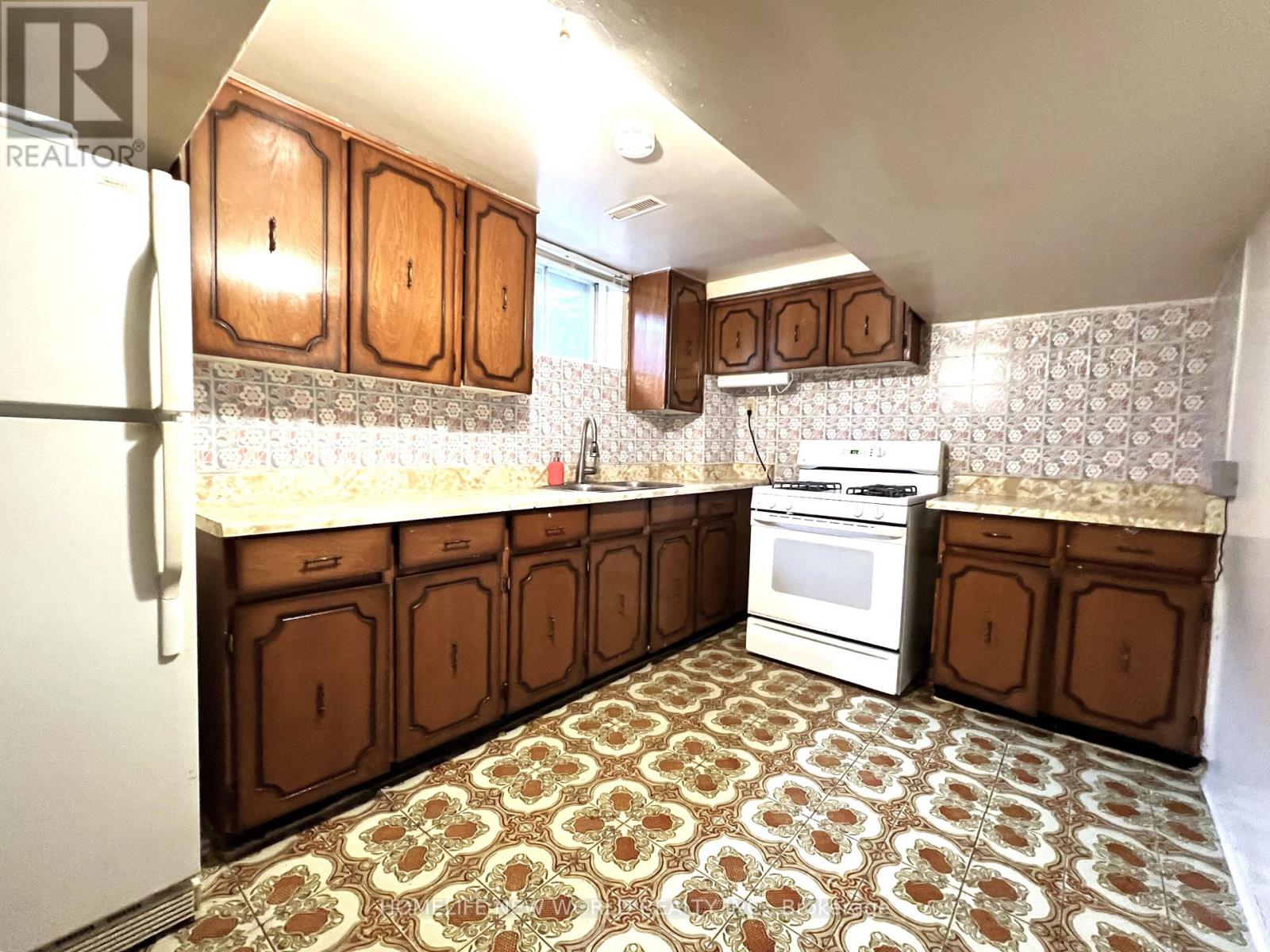 2a Fairglen Avenue, Toronto (L'amoreaux), Ontario  M1T 1G7 - Photo 22 - E12231254