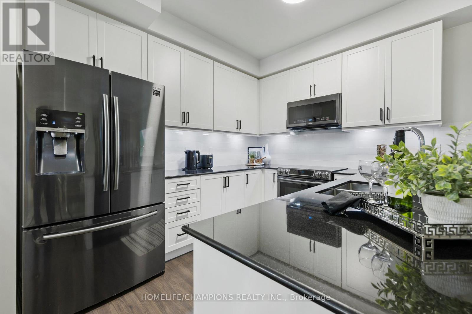 38 Longshore Way, Whitby (Port Whitby), Ontario  L1N 0M1 - Photo 10 - E12231261