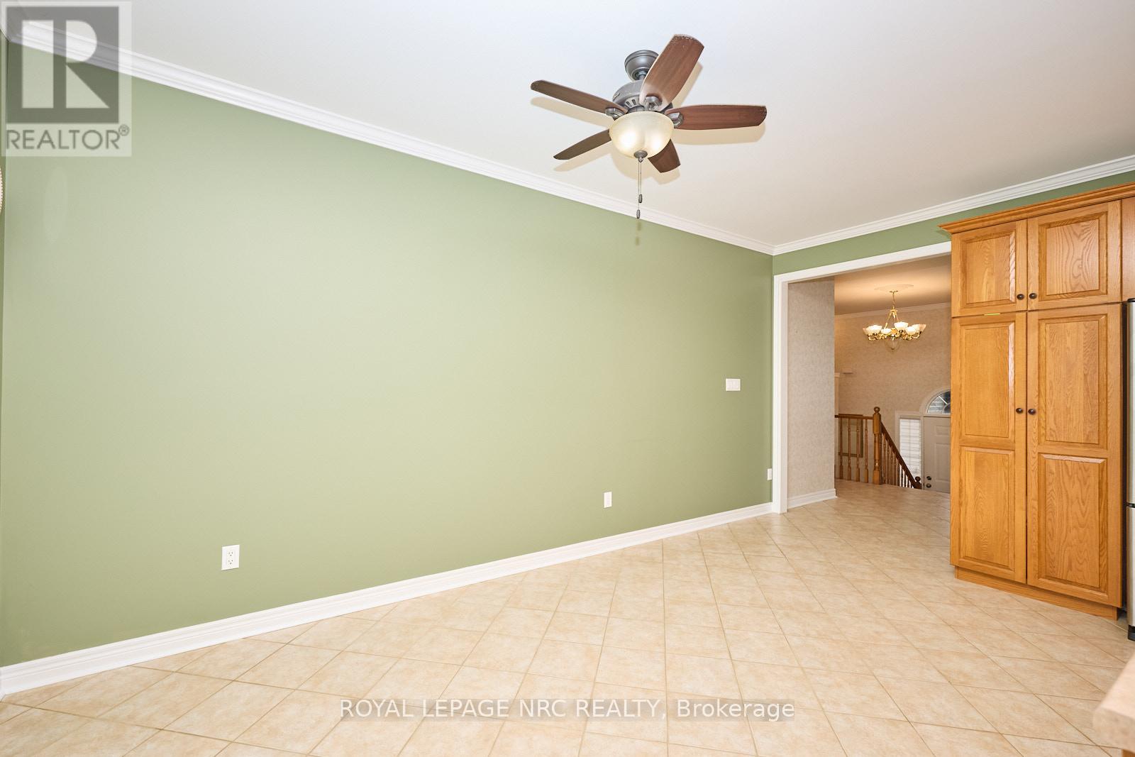 4100 Kalar Road, Niagara Falls, Ontario  L2H 1S6 - Photo 14 - X12231269