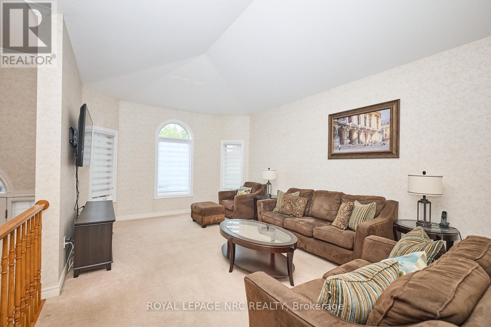 4100 Kalar Road, Niagara Falls, Ontario  L2H 1S6 - Photo 7 - X12231269