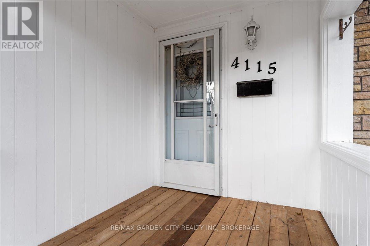 4115 May Avenue, Niagara Falls (Downtown), Ontario  L2E 3H6 - Photo 4 - X12231277