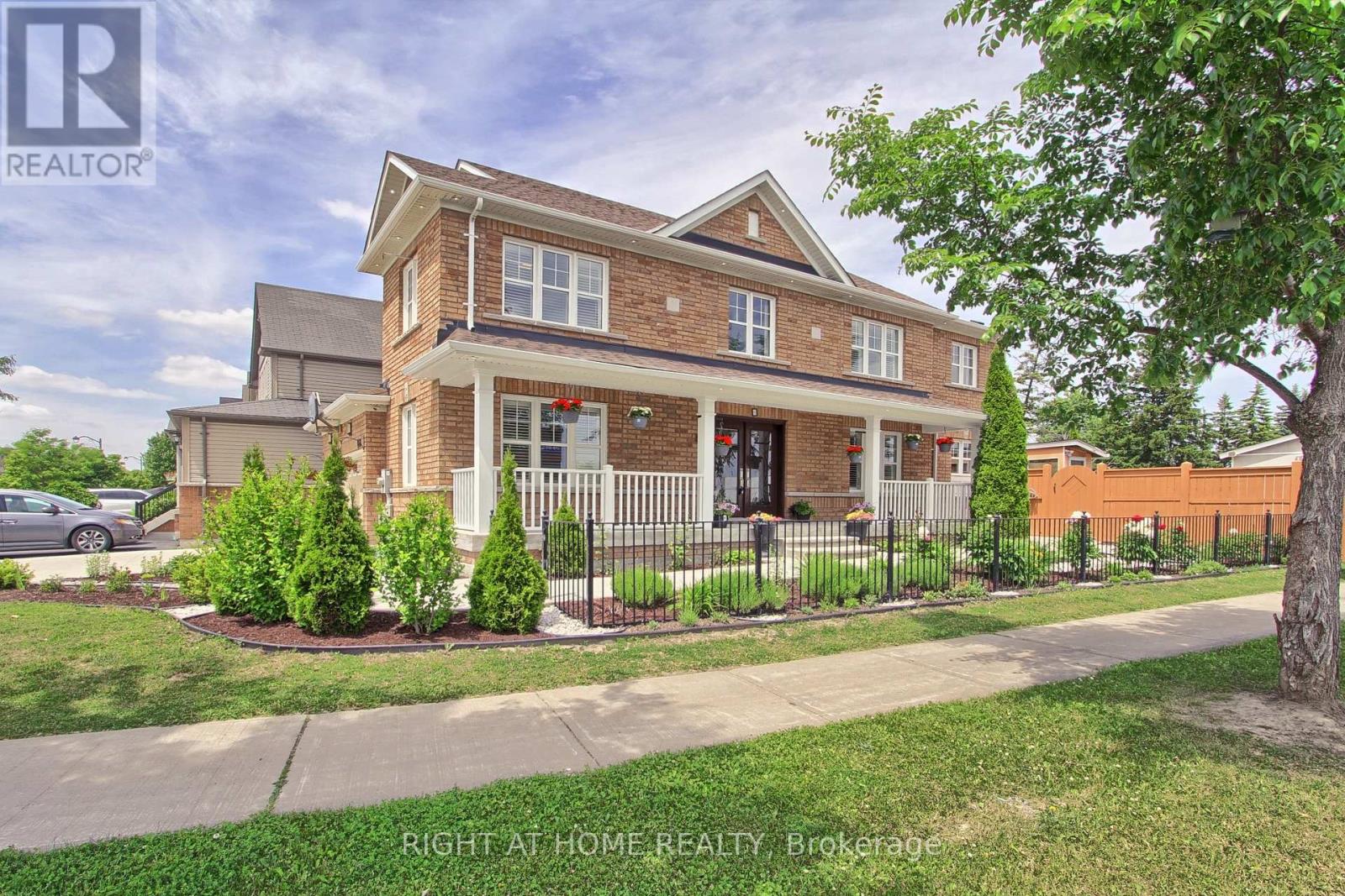 Property at 468 LANGFORD BOULEVARD image 3