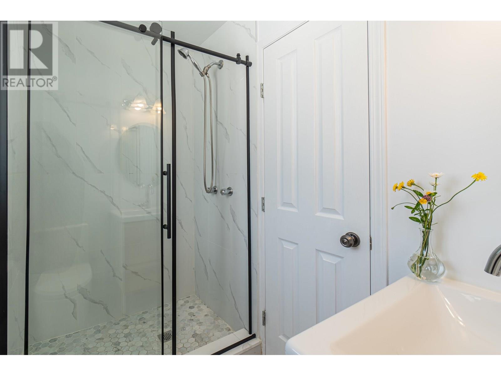 1426 Gabriola Drive, Coquitlam, British Columbia  V3E 2B8 - Photo 34 - R3017629