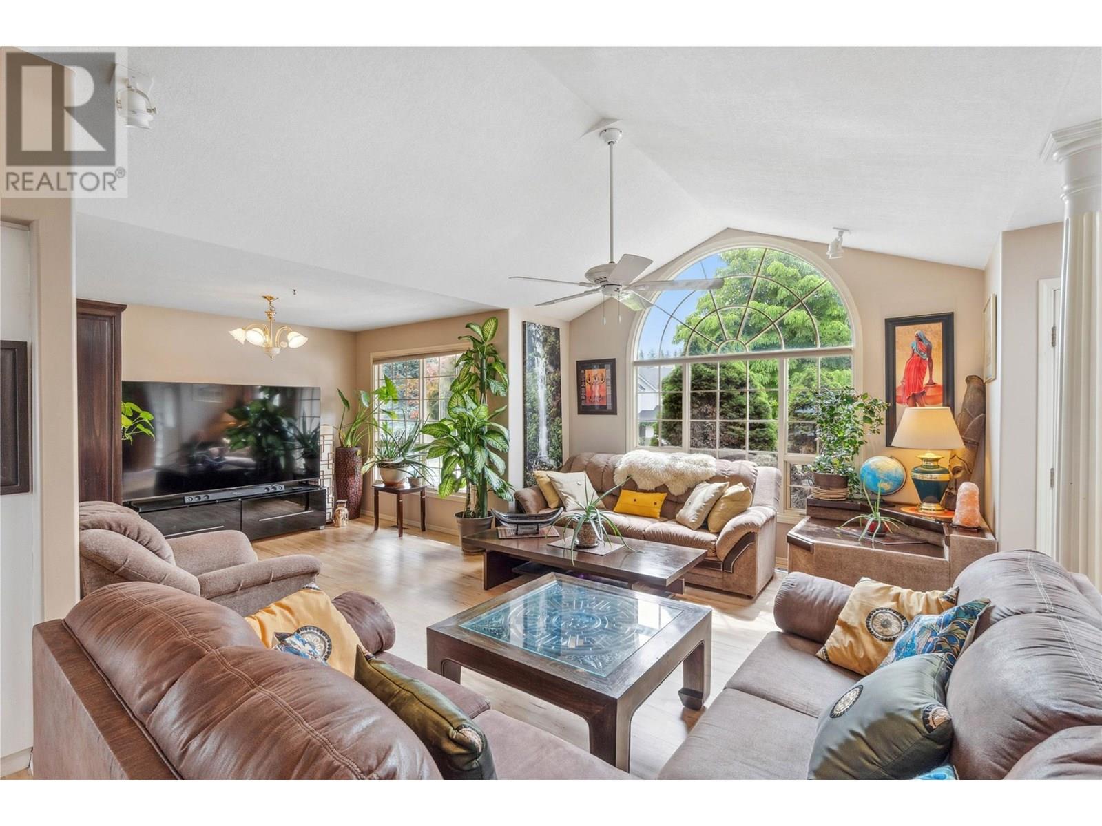 Property at 1840 MCKINLEY Court image 2