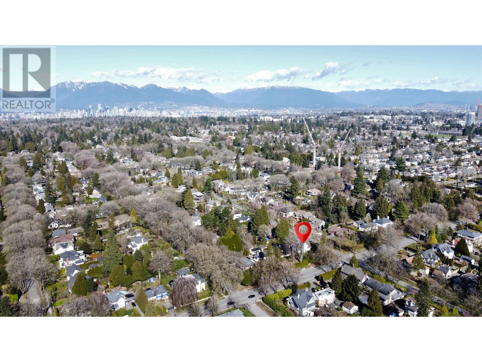 Listing Picture 5 of 36 : 6485 ADERA STREET, Vancouver / 溫哥華 - 魯藝地產 Yvonne Lu Group - MLS Medallion Club Member