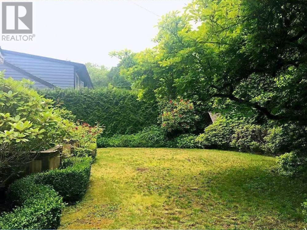 Listing Picture 34 of 36 : 6485 ADERA STREET, Vancouver / 溫哥華 - 魯藝地產 Yvonne Lu Group - MLS Medallion Club Member