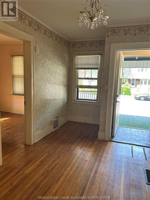1024 Campbell Avenue, Windsor, Ontario  N9B 2J3 - Photo 8 - 25015509