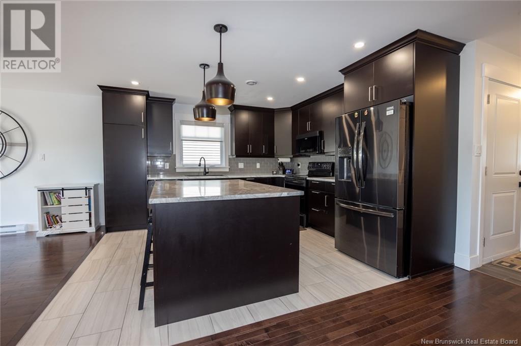 Property at 49 Lorilynn Crescent image 3