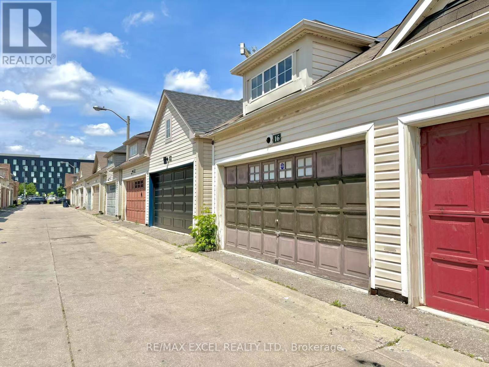 16 Boake Street, Toronto, Ontario  M3J 0B6 - Photo 31 - W12231288