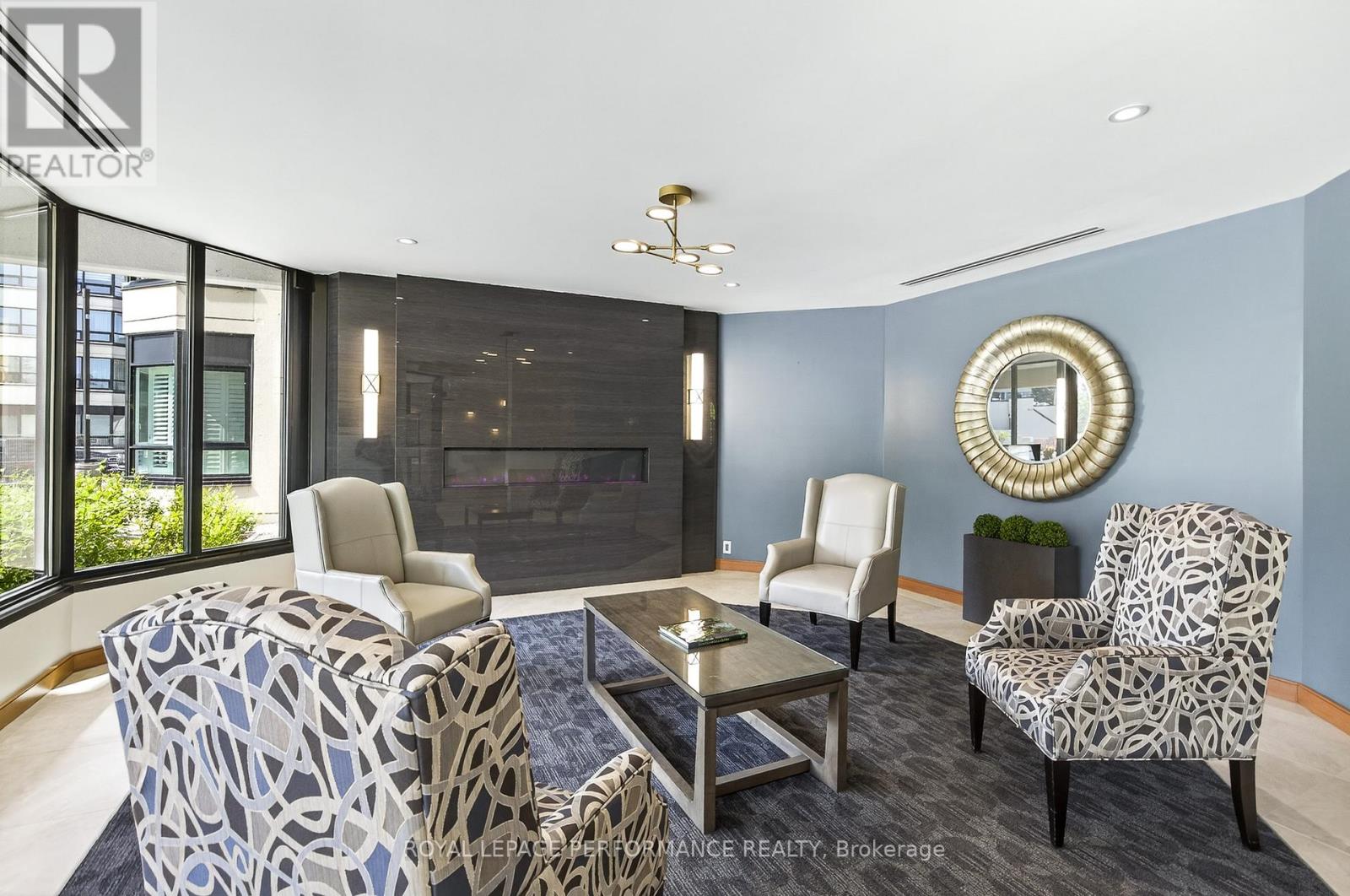 2006 - 1500 Riverside Drive, Ottawa, Ontario  K1G 4J4 - Photo 12 - X12231358