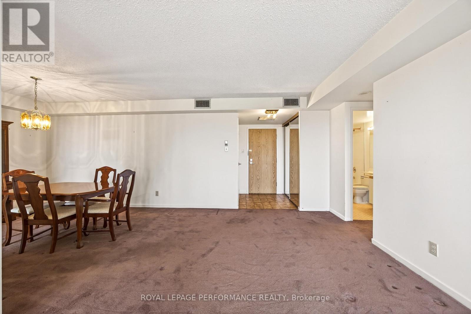 2006 - 1500 Riverside Drive, Ottawa, Ontario  K1G 4J4 - Photo 15 - X12231358