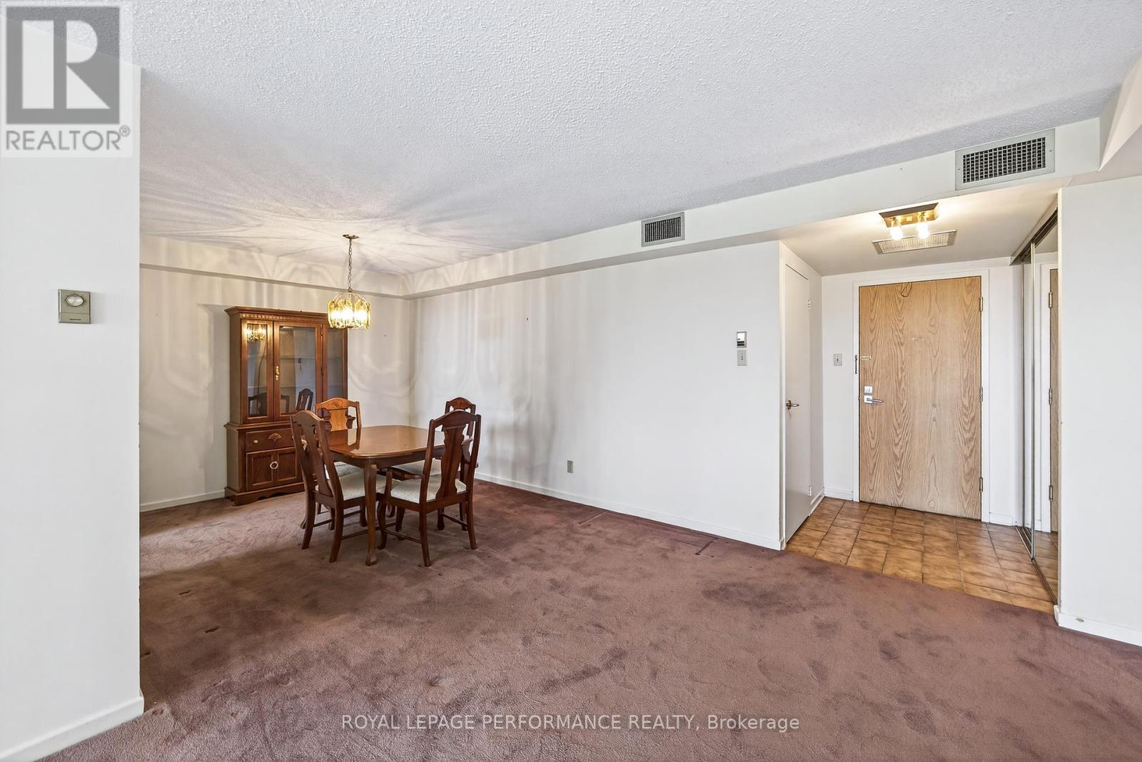 2006 - 1500 Riverside Drive, Ottawa, Ontario  K1G 4J4 - Photo 16 - X12231358