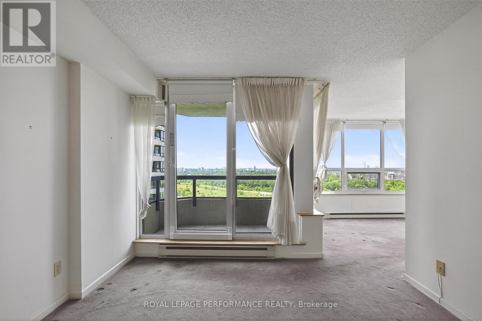 2006 - 1500 Riverside Drive, Ottawa, Ontario  K1G 4J4 - Photo 20 - X12231358