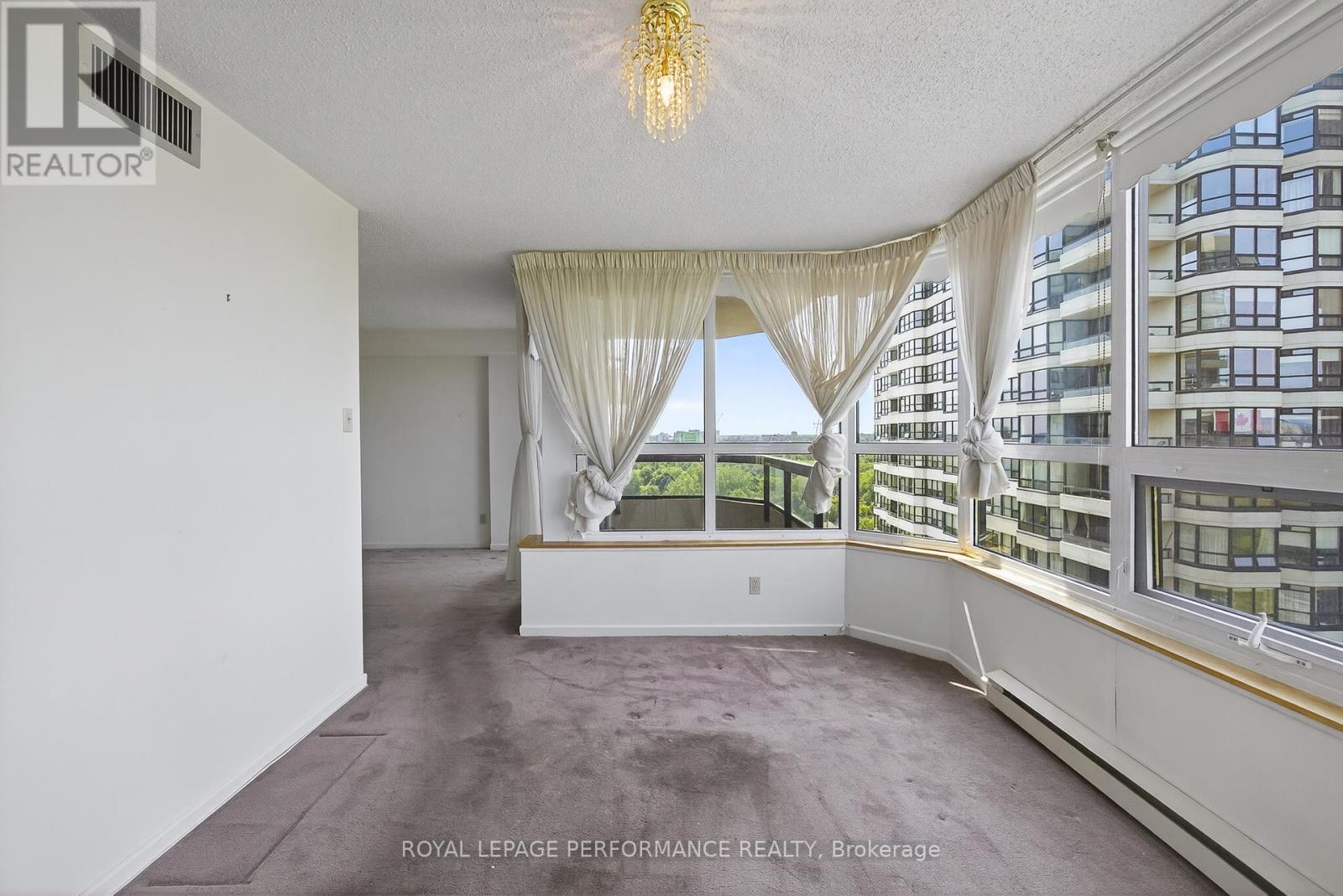 2006 - 1500 Riverside Drive, Ottawa, Ontario  K1G 4J4 - Photo 24 - X12231358