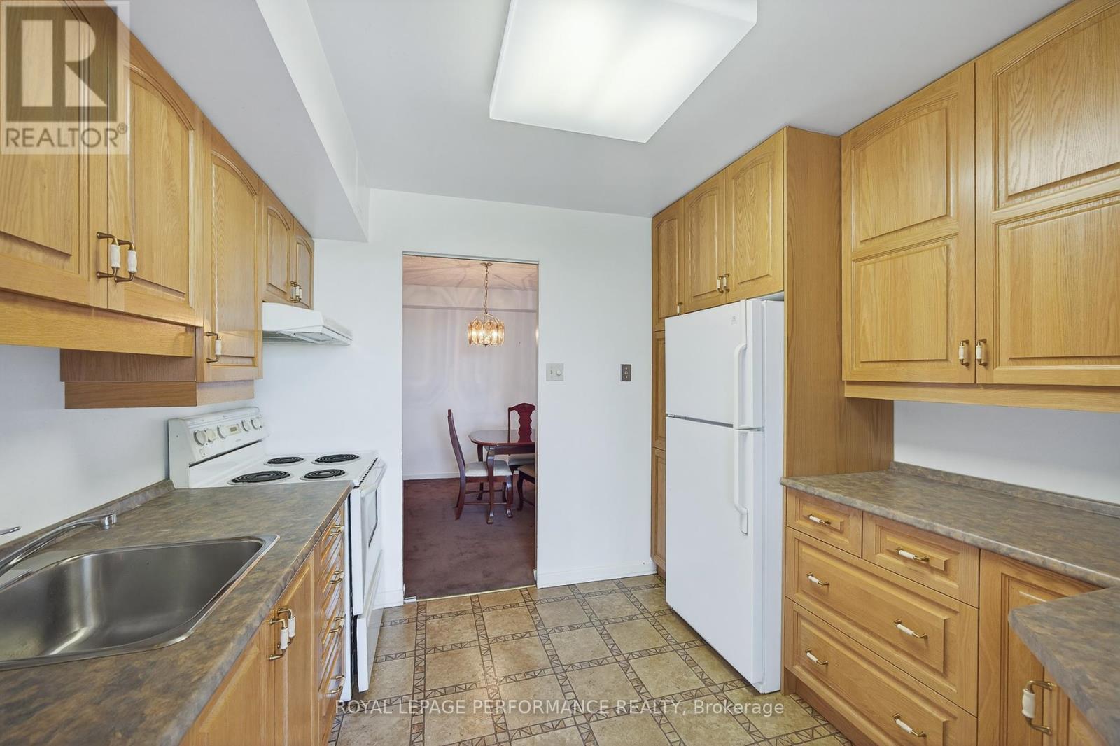 2006 - 1500 Riverside Drive, Ottawa, Ontario  K1G 4J4 - Photo 27 - X12231358