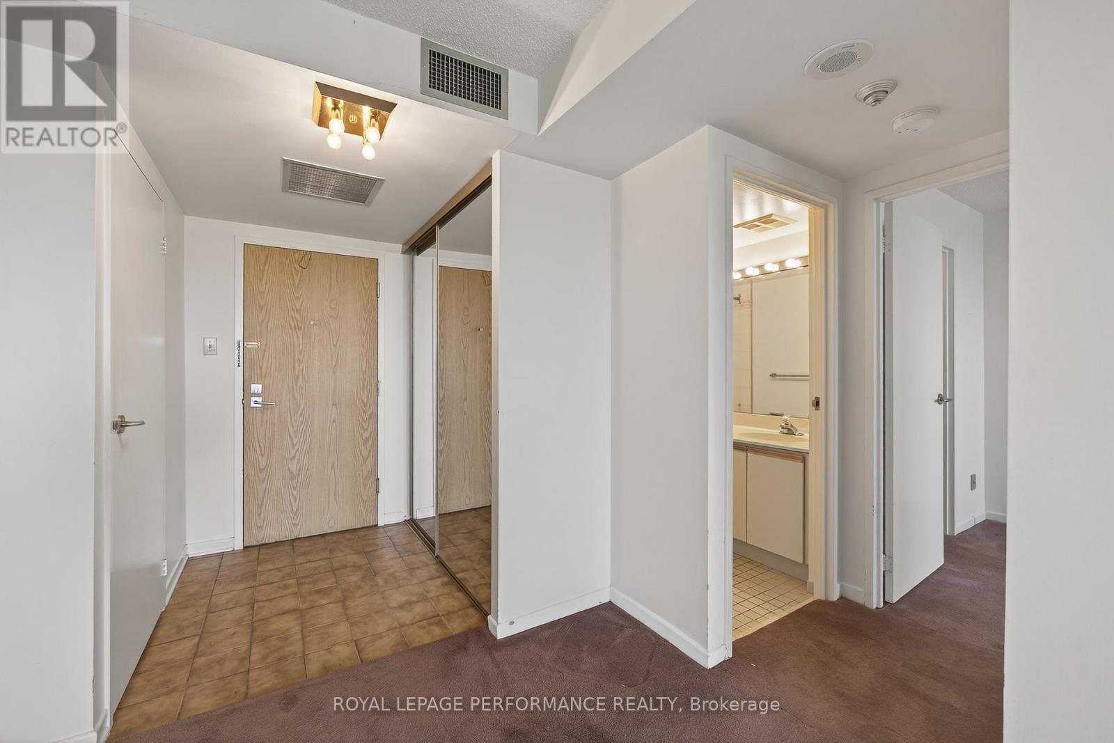 2006 - 1500 Riverside Drive, Ottawa, Ontario  K1G 4J4 - Photo 30 - X12231358